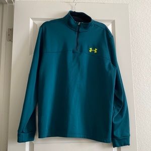 Under armor quarter zip sweatshirt. Great condition.